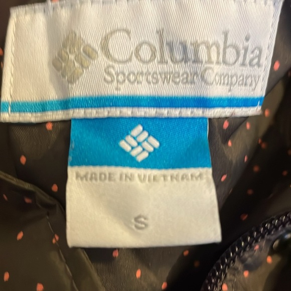 COLUMBIA - Picture 5 of 6